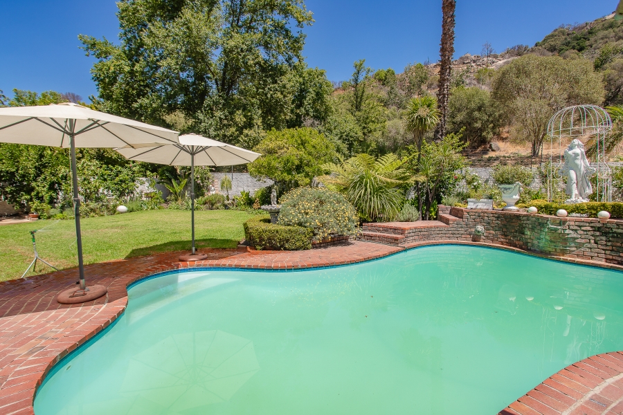 To Let 6 Bedroom Property for Rent in Groenvlei Western Cape
